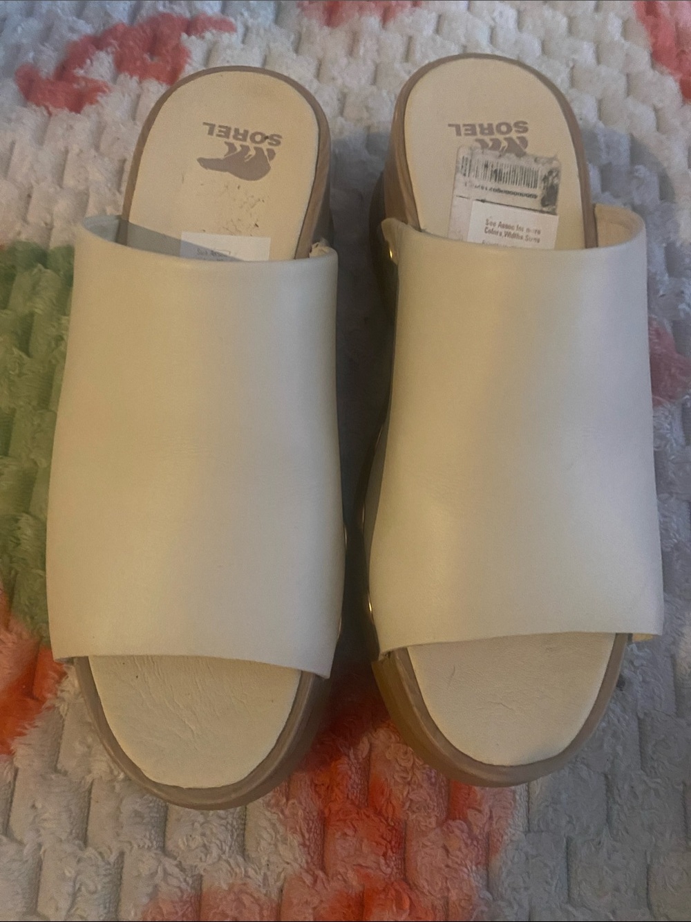 Sorel Women's Cream Leather Slide Clogs